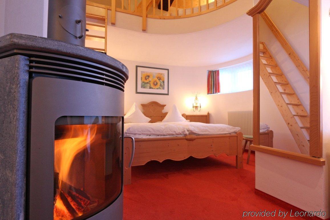 Lifestyle & Spa Hotel Graecherhof Grächen Rum bild